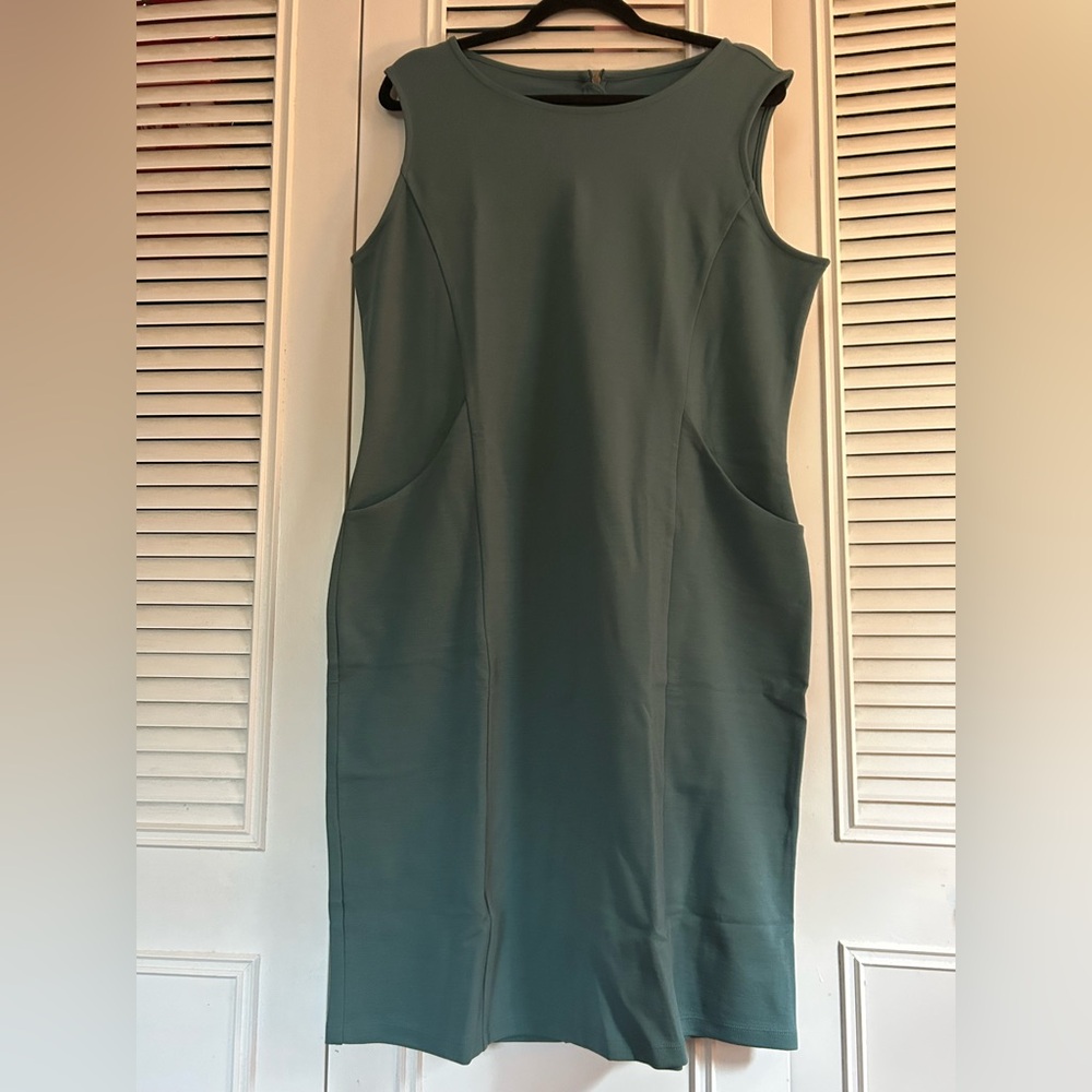 Wool& Kalle ponte zip back dress